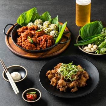 매콤쫄깃 무등산식당 국내산 오돌뼈 볶음 2종 300g 1+1